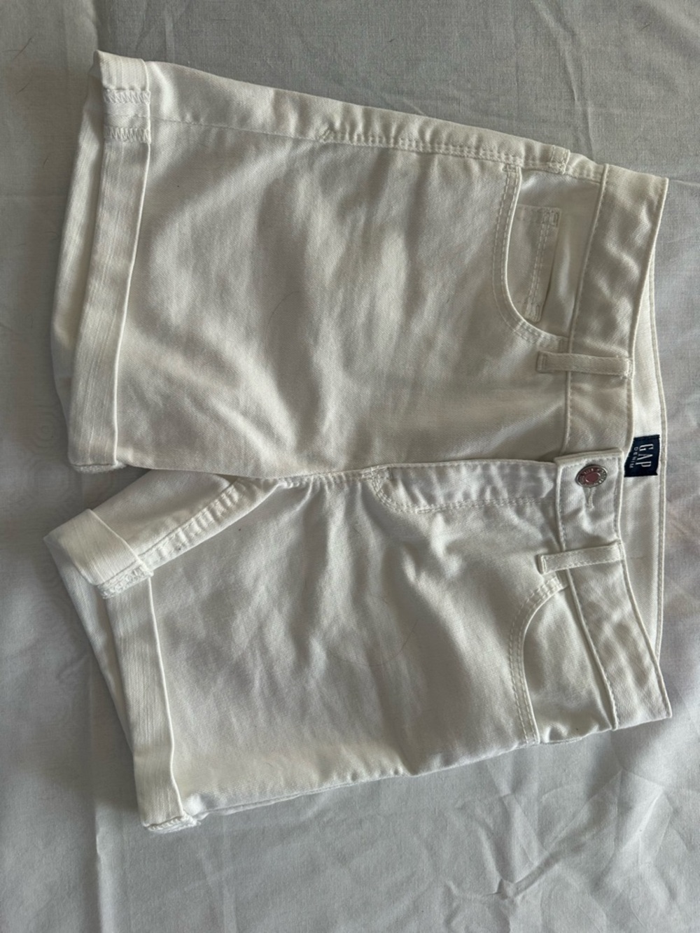 GAP White Stretch Midi Denim Shorts